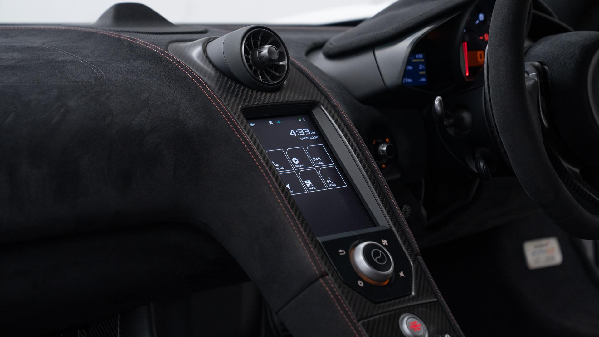 McLaren 675 LT Photo 6dab05e4-ca94-4aa6-9d5b-c5673d6cbfac.jpg