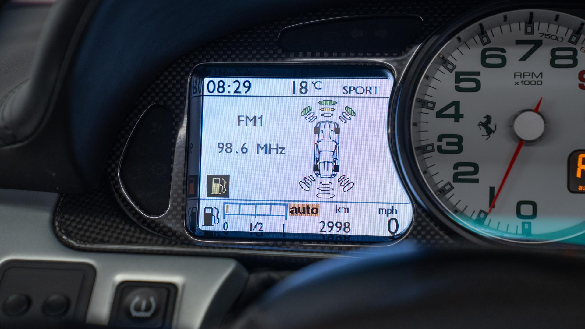 Ferrari 599 Photo 6dac22f5-b2bb-4962-93ac-6e58da48dc64.jpg