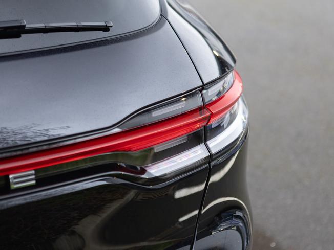 PORSCHE Macan Photo 42