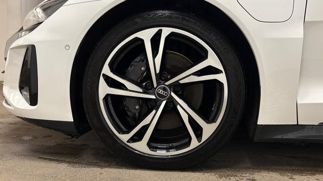 AUDI e-tron GT Photo 5