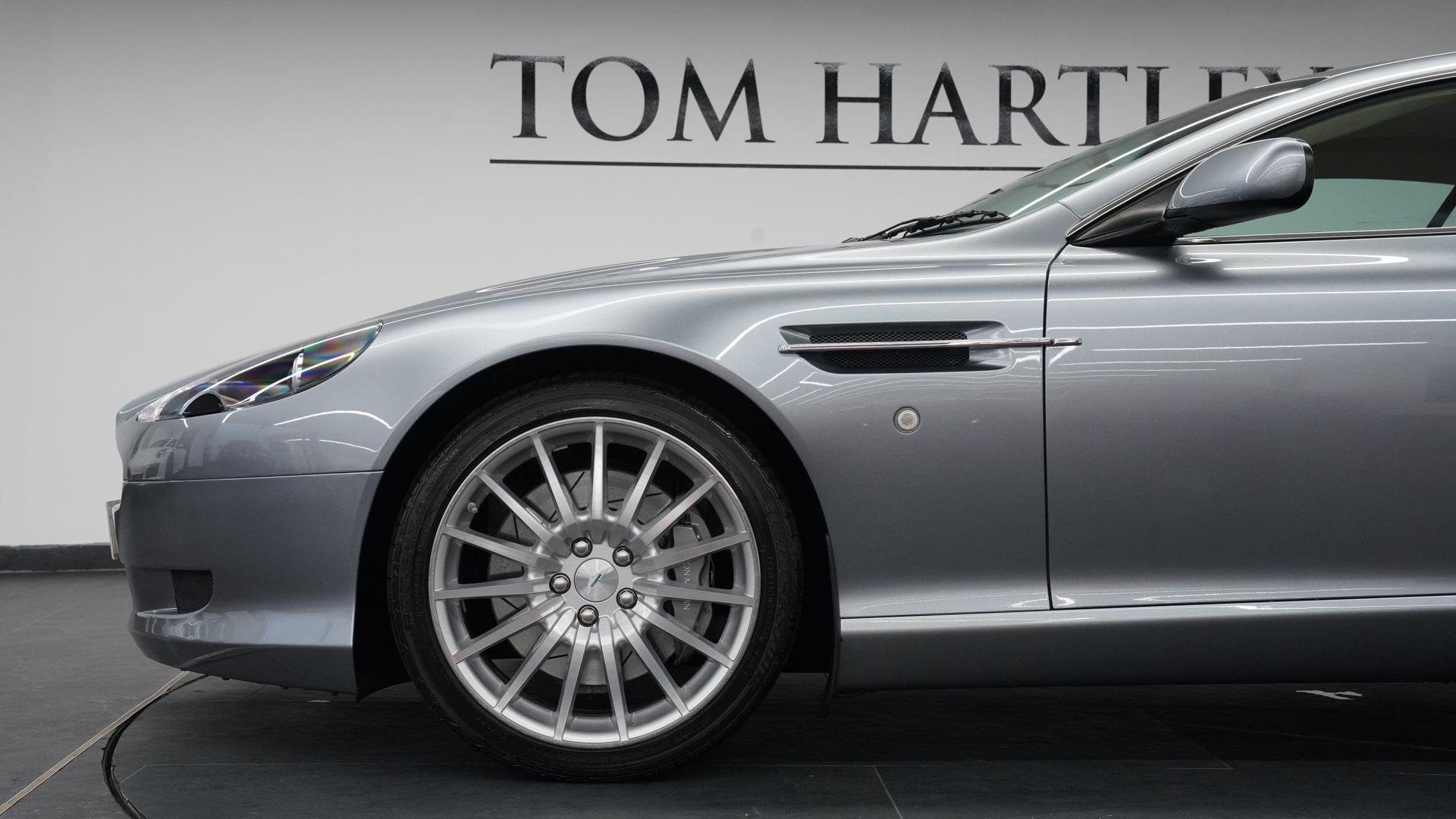 Aston Martin DB9 Photo 6db424be-ca2f-4999-9a67-cdd7fdf41119.jpg