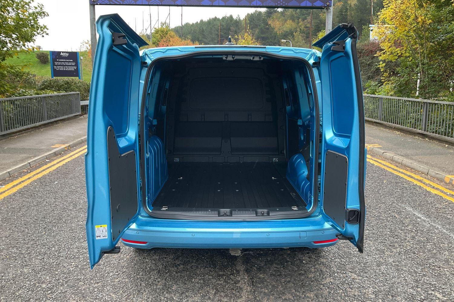 Ford TRANSIT CONNECT Photo 6