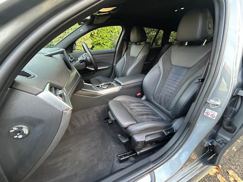 Used BMW 3 Series YF72FNC 24