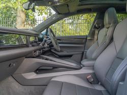 PORSCHE Macan Photo 3