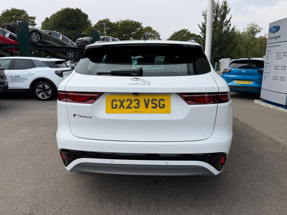 Jaguar F-PACE Photo 6defcdd2-2185-4ccf-a4bd-480b17aed761.JPEG