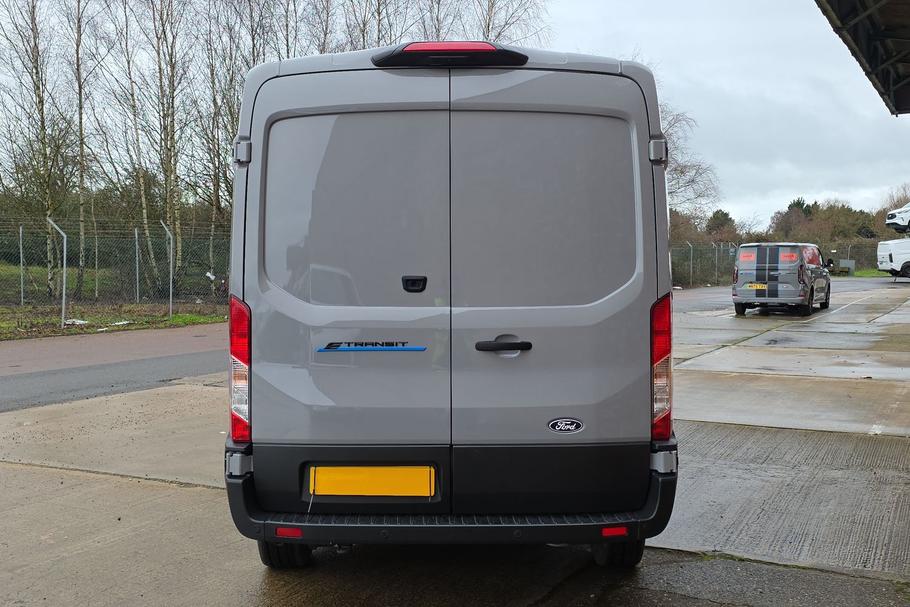Used Ford E-TRANSIT LC75PZW 13