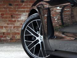 PORSCHE Taycan Photo 5