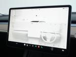 TESLA Model 3 Photo 17