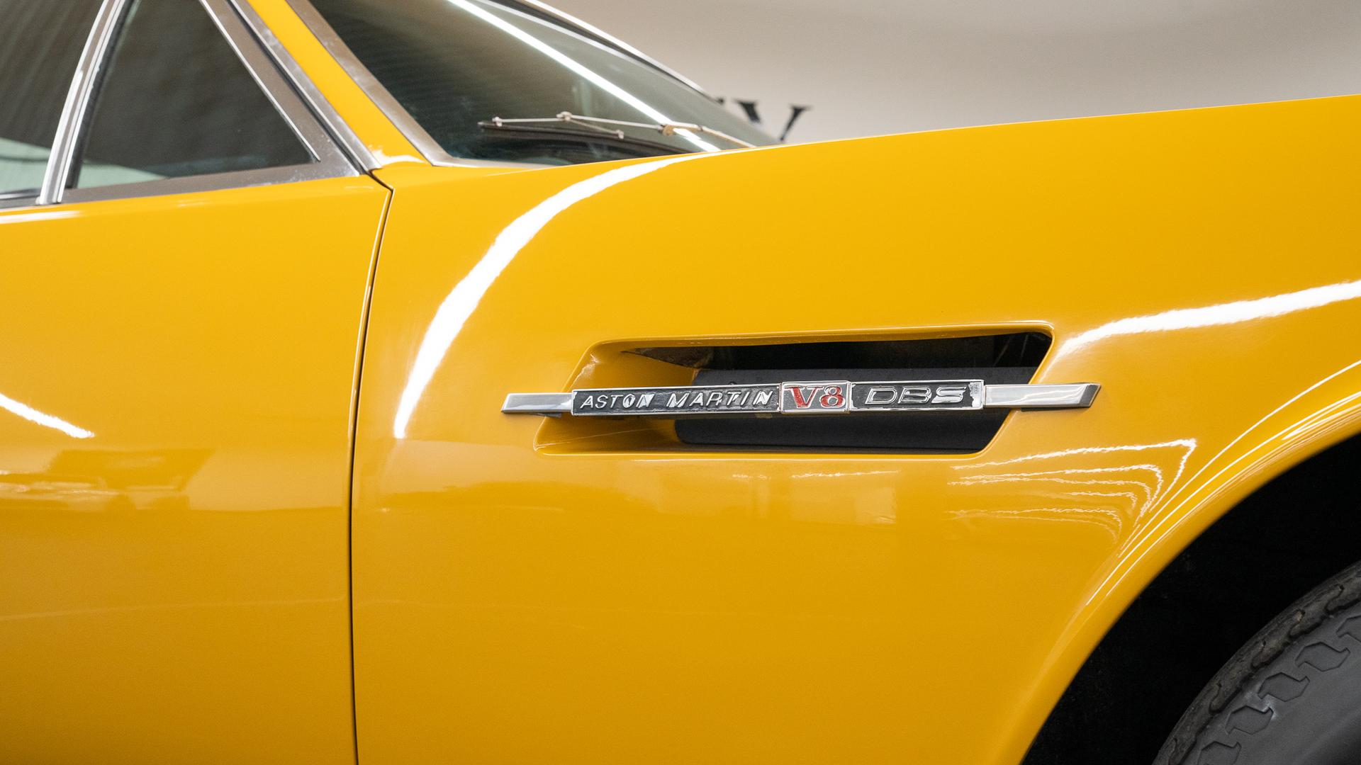 Aston Martin DBS Photo 6e105539-8fa3-424c-b0db-2b2b872926ee.jpg