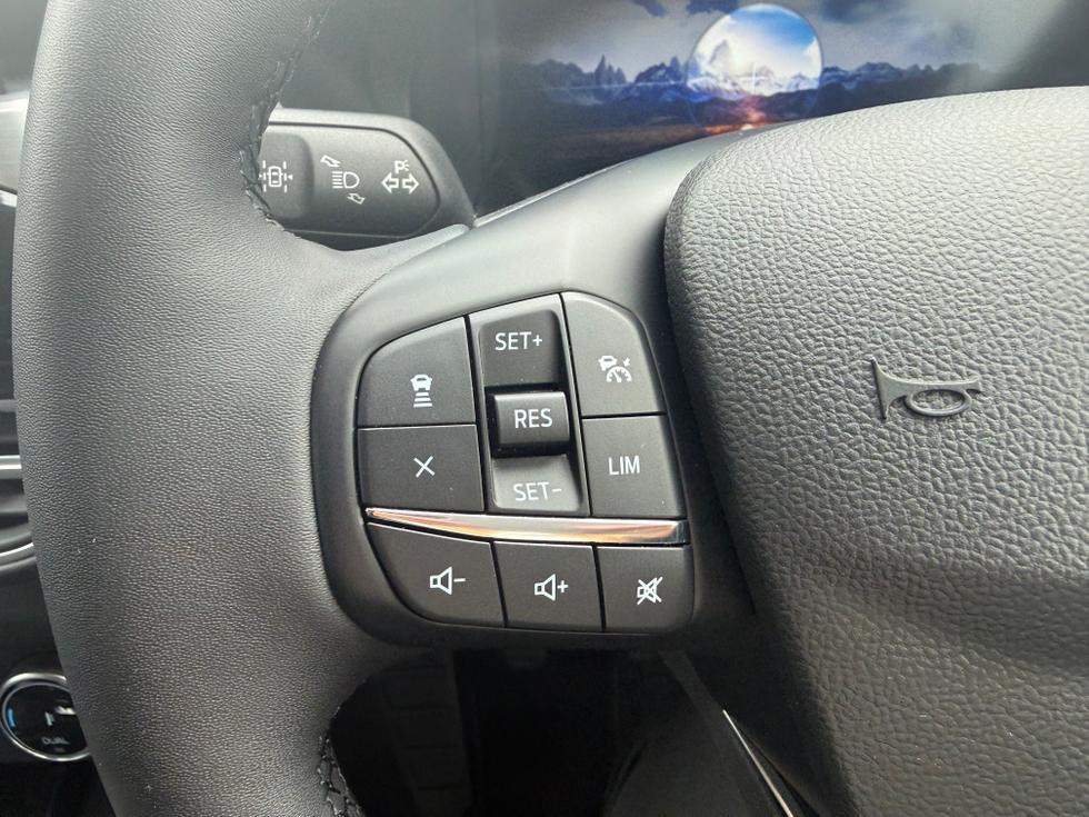 Ford Kuga Photo 6e139e68-58b6-4319-b9b7-53ee792a6104.jpeg
