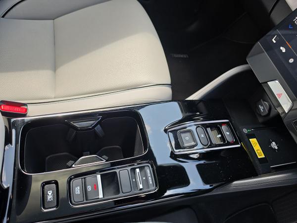 Honda e:Ny1 Photo 23