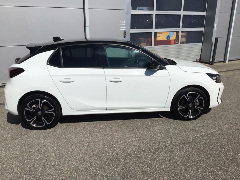 Vauxhall Corsa Photo 6e21aed3-7e7d-4fff-b49e-b419a0e25fed.jpg