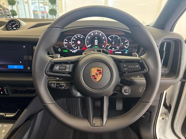 PORSCHE Cayenne Photo 17