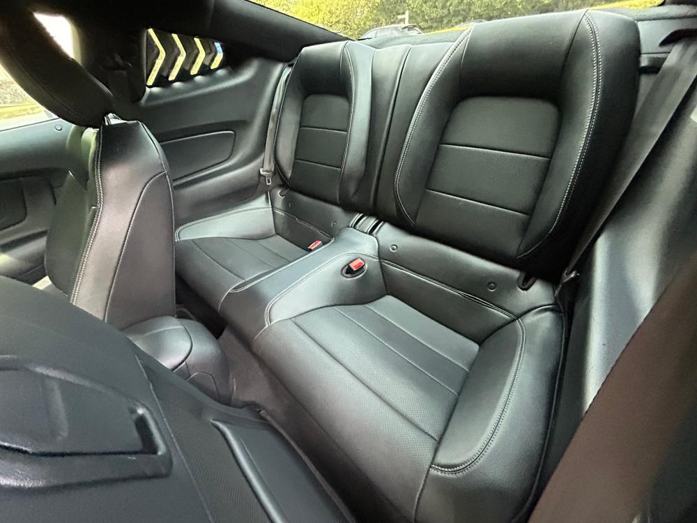 Used Ford Mustang ML20OXK 30