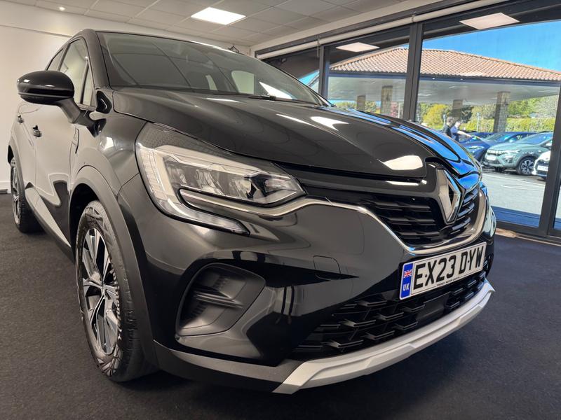 Renault Captur Photo 6e4f19a9-1903-46e0-9ac6-f366f29d65ee.jpg