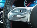Mercedes-Benz GLB Photo 23