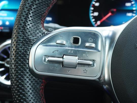 Mercedes-Benz GLB Photo 6e5b9c39-7f18-4f51-ab08-d5d9a0908a80.jpg