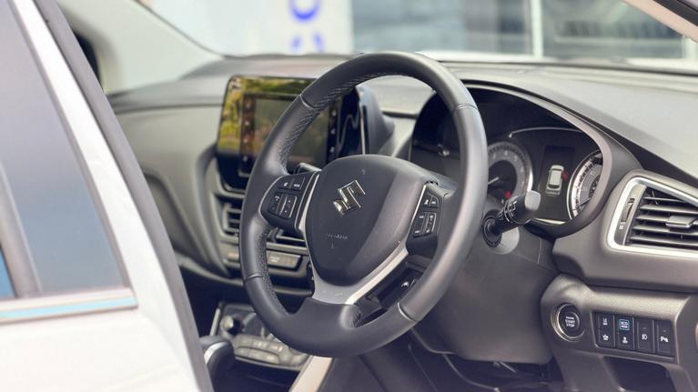 Used Suzuki S-Cross OU73VBX 7