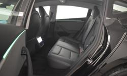 Tesla MODEL 3 Photo 19