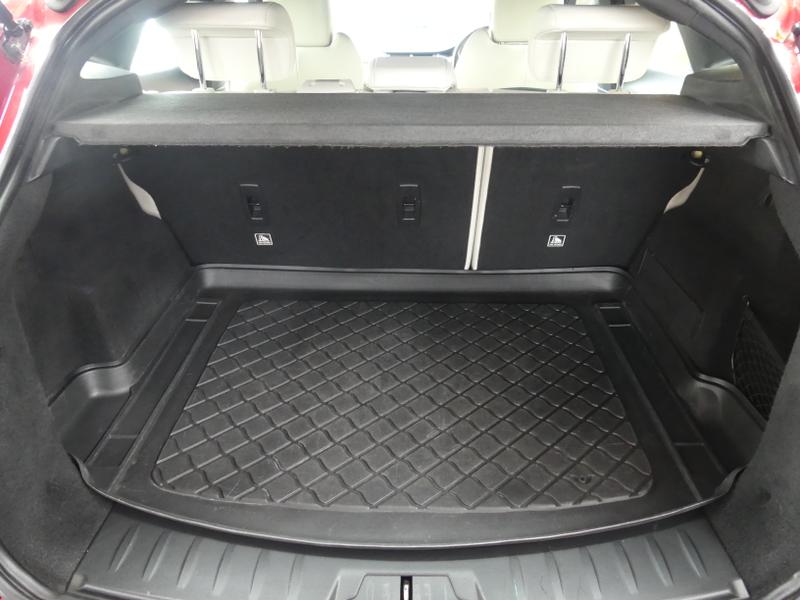 Jaguar E-PACE Photo 6ea7b763-4d5e-441e-9f13-d46371ec8cc2.jpg