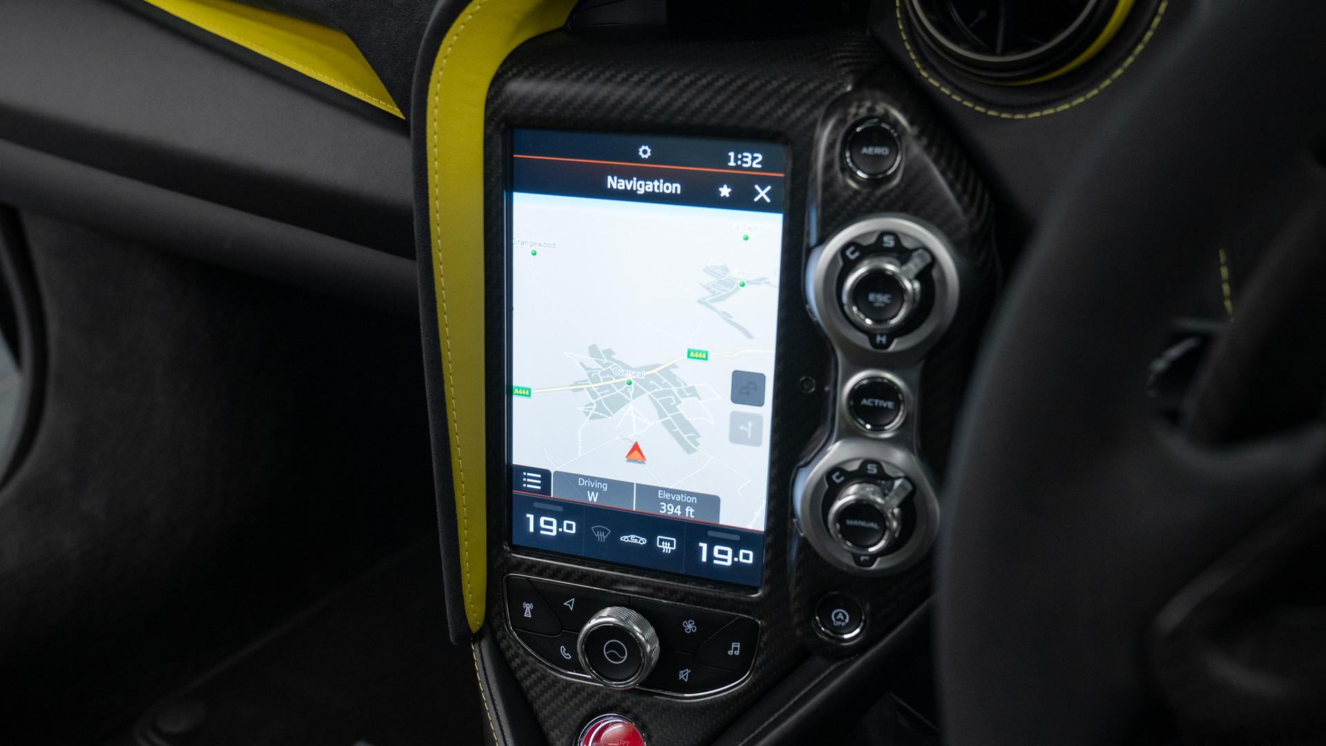 McLaren 720S Photo 6ecc57fd-7feb-4ae4-ae3e-935cf95b9e0c.jpg