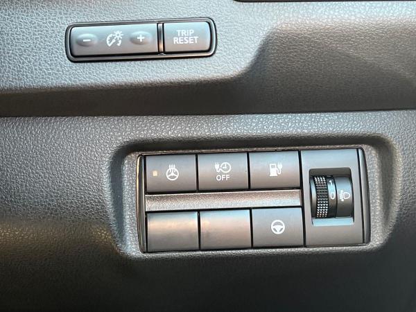Nissan Leaf Photo 6ee40fa3-55eb-47a9-aaa5-3baf4810d7c9.jpg