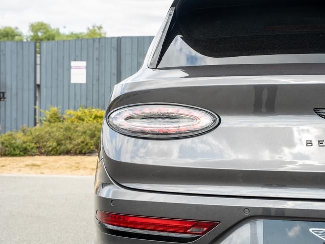 BENTLEY Bentayga Photo 44
