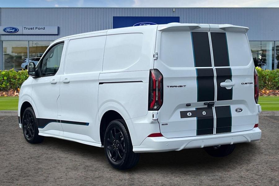 Ford TRANSIT CUSTOM Photo 6ee728f4-6b1d-4d38-9dd9-468c4e590556.jpg