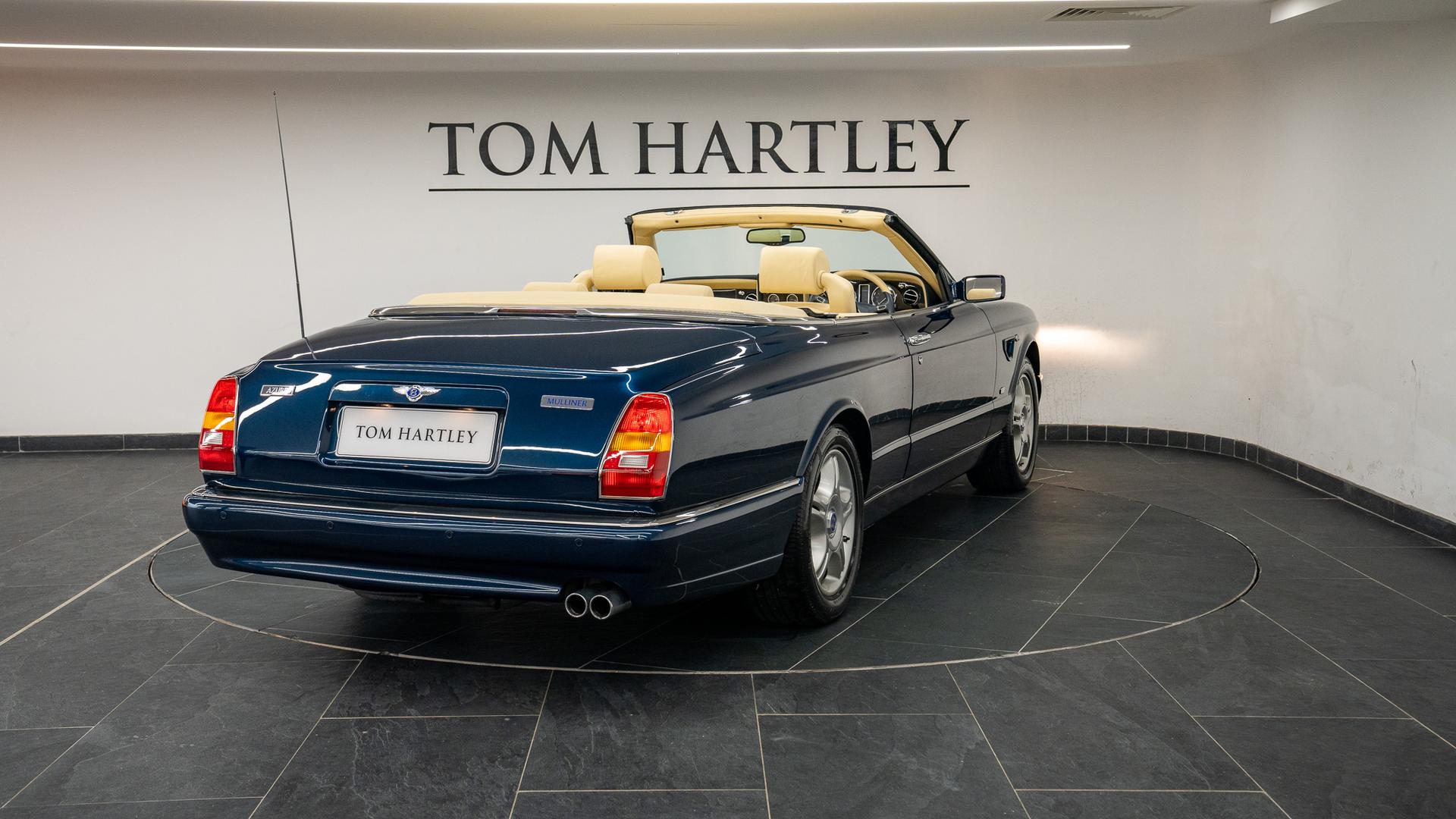 Bentley Azure Photo 6ee8652d-8160-45ef-9f0a-bf9629be5b9a.jpg