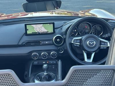 Mazda MX-5 Photo 14