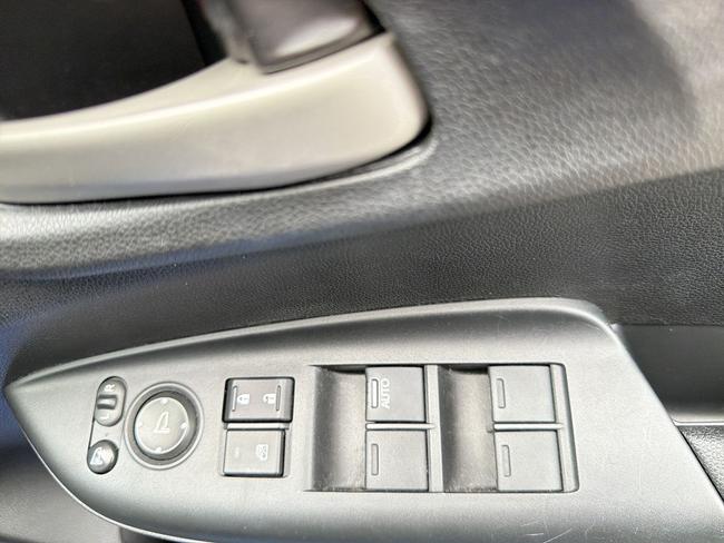 Honda Jazz Photo 6f4b20d4-5b5c-432a-b088-b03ed03e27fb.jpg