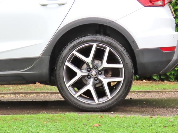 Used SEAT Arona RO21YGJ 8