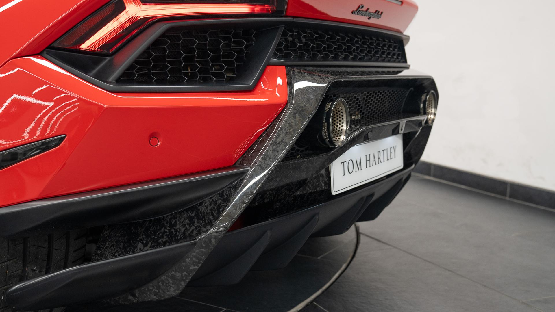LAMBORGHINI Huracan Photo 6f553992-023f-45c8-a86b-ea5d552e55f8.jpg