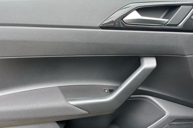 VOLKSWAGEN Polo Photo 17
