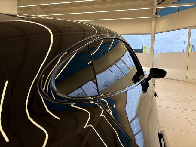 PORSCHE Taycan Photo 40