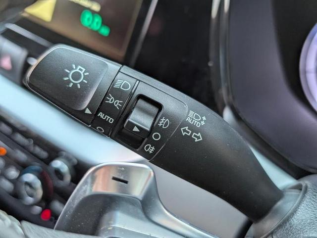 Kia Niro Photo 6f782e1d-15b4-4b3b-8743-41afe396178f.jpg