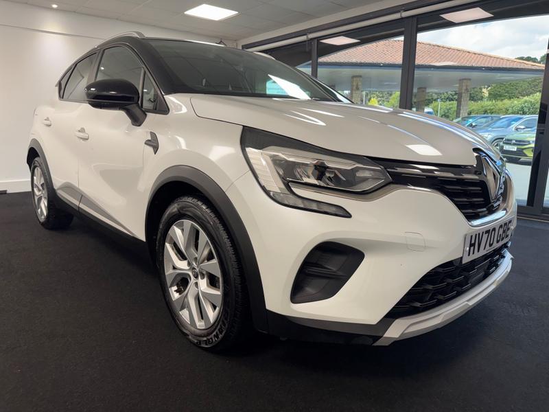 Renault Captur Photo 6f87488c-a0bf-483e-958b-04933c9fb7c2.jpg