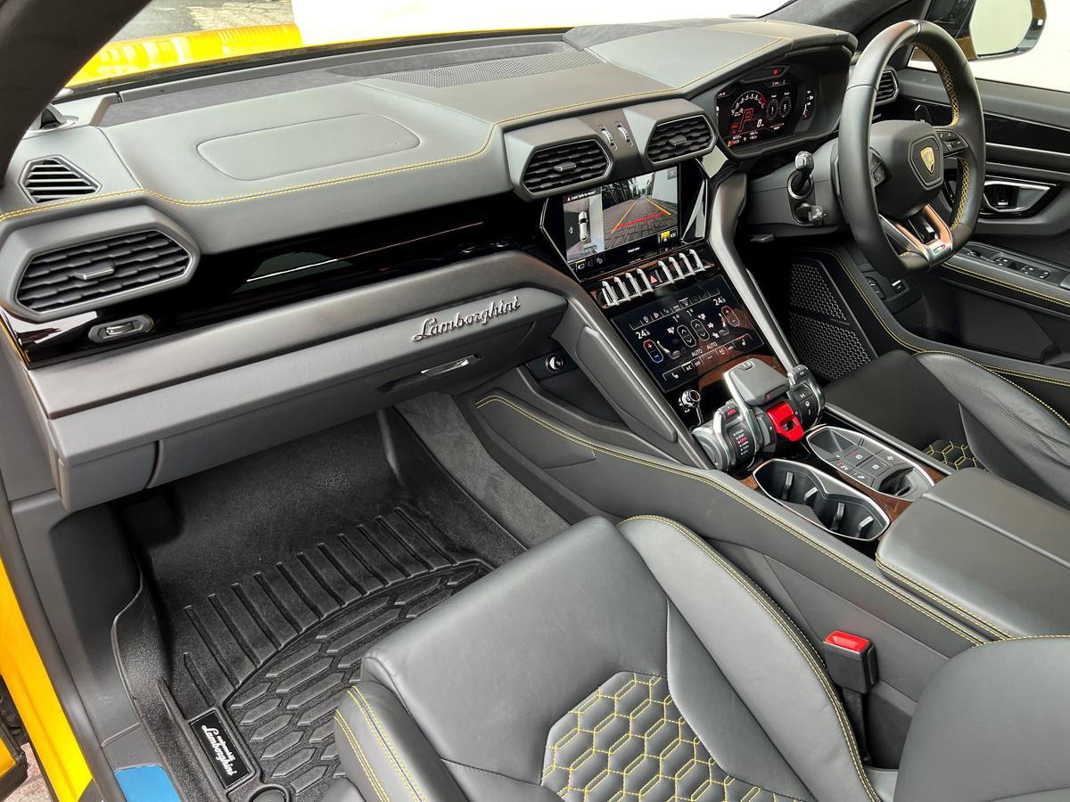 Used 2021 Urus £195,000 at H.R. Owen