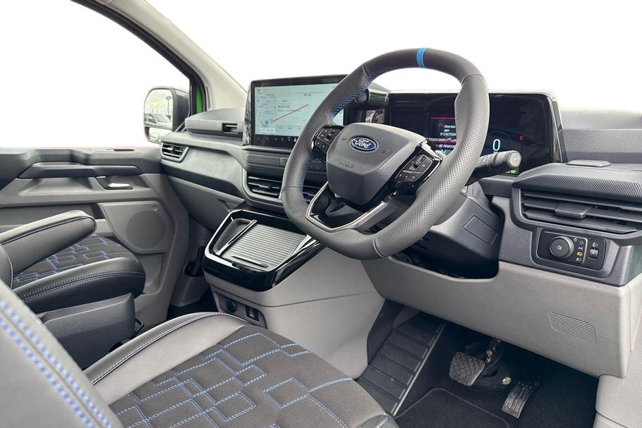 Used Ford TRANSIT CUSTOM L1DCIVMSRT11 14