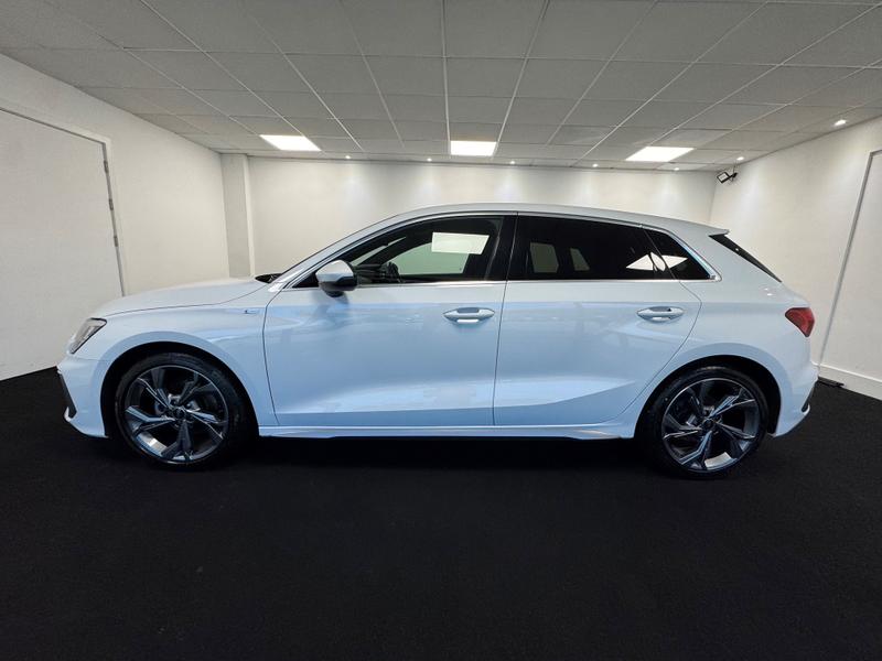 Audi A3 Photo 6fbf1763-2ddb-4891-9235-e32a40a849e3.jpg