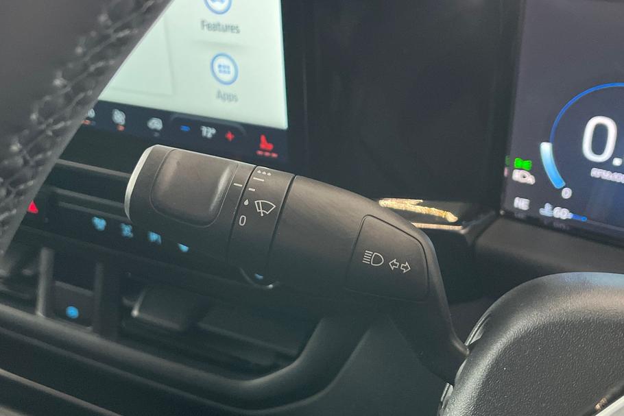 Used Ford TRANSIT CUSTOM L1DCIVSPORT3 30