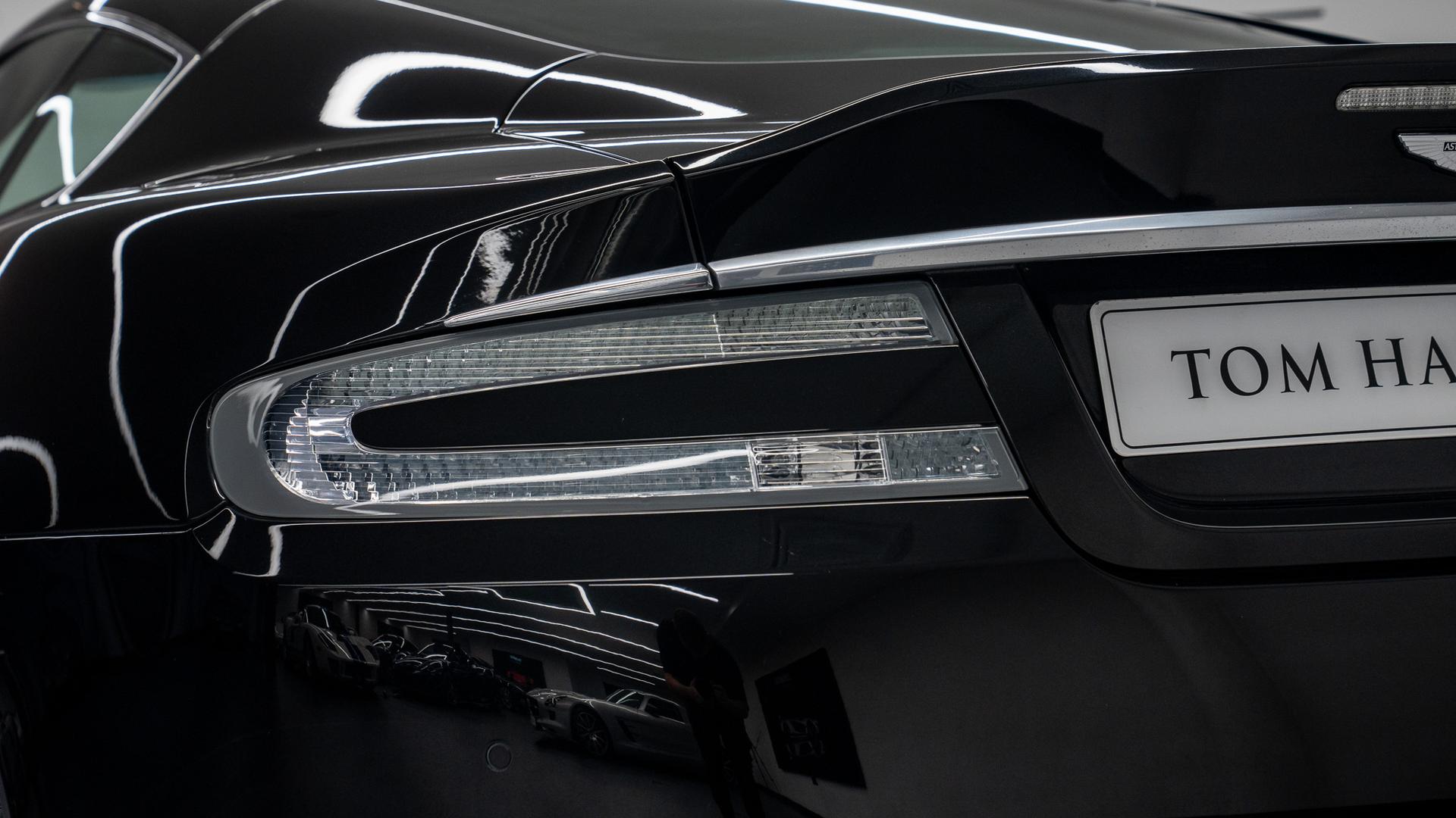 Aston Martin DBS Photo 6fc3a20d-acf1-47bb-bdf7-d3b266e4e897.jpg