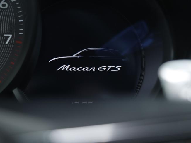 PORSCHE Macan Photo 41