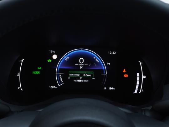 Mazda 2 HYBRID Photo 6ff76b16-e14f-4805-91fe-42aab065891b.jpg