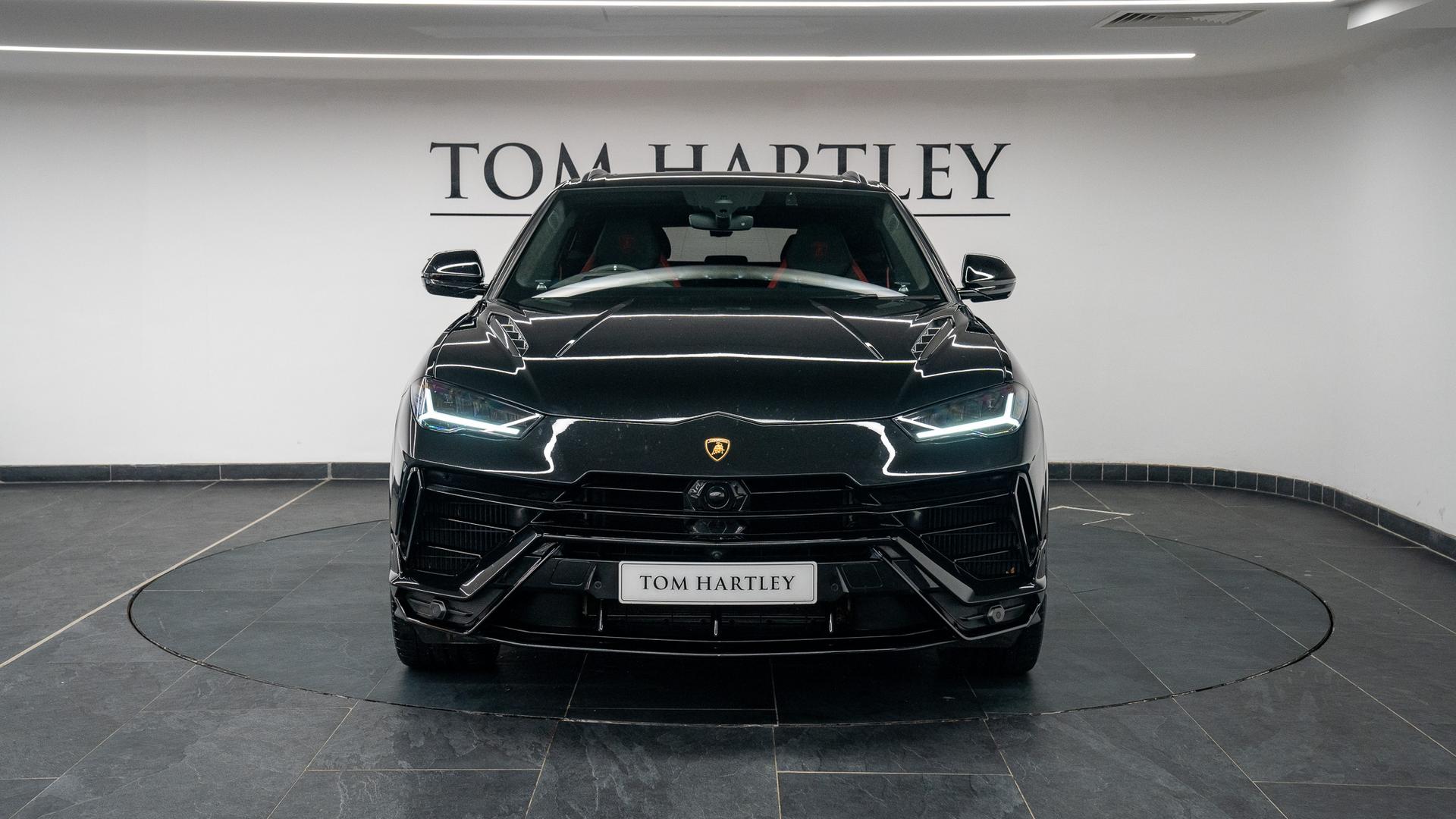 LAMBORGHINI Urus Photo 6ffb5acd-76ce-4c5d-90d3-241dec371537.jpg