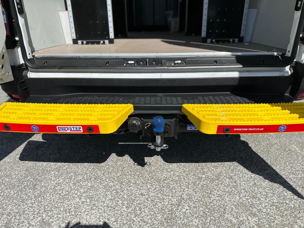 Iveco Daily 35S14 Photo 6ffca1b9-8a64-4167-8edd-6ece971e2512.jpg