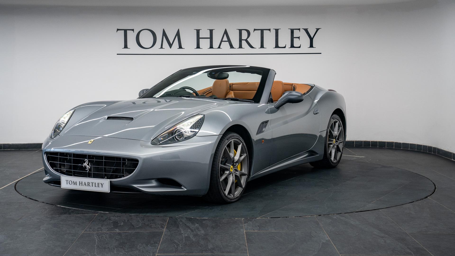 Ferrari California Photo 6fff6e31-421c-4ef2-8a22-8151f484f3eb.jpg