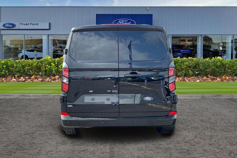 Ford TRANSIT CUSTOM Photo 702ec4fd-ffcf-4887-960c-8c874d949451.jpg