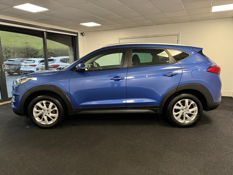 Hyundai TUCSON Photo 7036974b-637d-4cbd-a81c-668c42fb0f32.jpg
