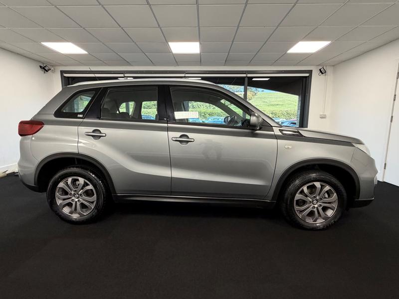 Suzuki Vitara Photo 704bf2a5-5966-4fac-8038-bfe6c9975937.jpg